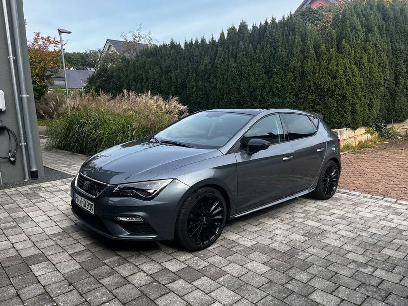 Seat Leon 75.600 km 16.999 € Esslingen am Neckar 73728