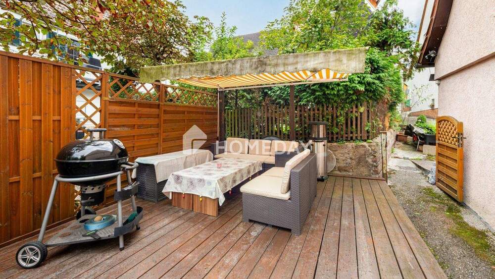 Mehrfamilienhaus, Wohnhaus Stuttgart Hofen - 6 Zimmer, 144 m&sup2;, 495.000&euro; | Angebot:24697521