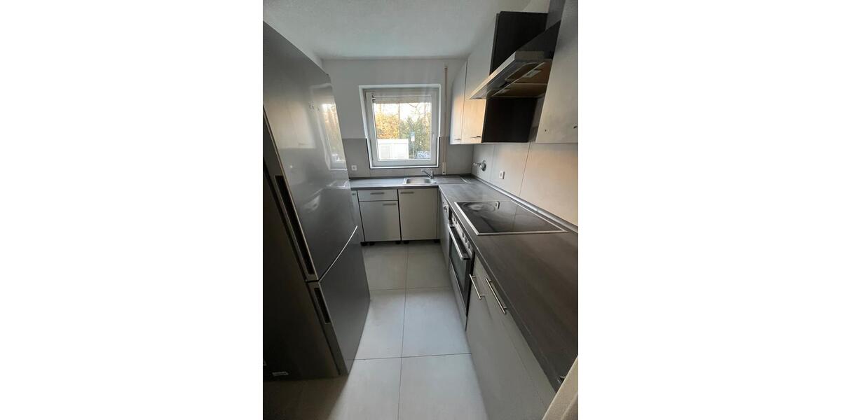 Sanierte 2-Zimmer-Wohnung mit Balkon ins Grüne in Neckarweihingen 2 zimmer