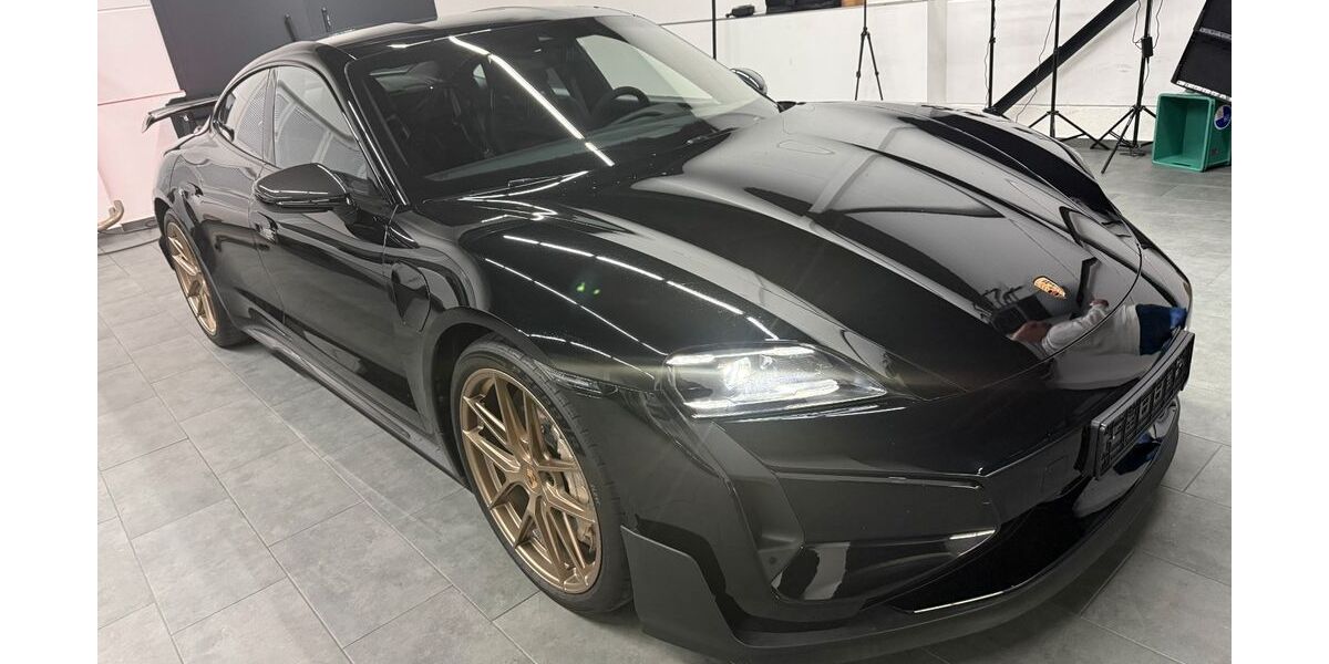 Porsche Taycan 6.790 km 189.999 &euro; Markgröningen 71706