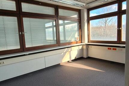 Gewerbeobjekt Nürtingen - 150&euro; | Angebot:25064422