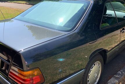 Mercedes-Benz 230 178.000 km 9.590 &euro; Weissach im Tal 71554