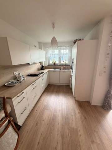Etagenwohnung Backnang - 2 Zimmer, 62 m&sup2;, 850&euro; | Angebot:26840007