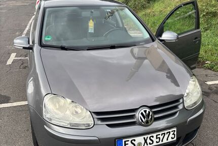 VW Golf 106.500 km 6.000 € Esslingen am Neckar 73734