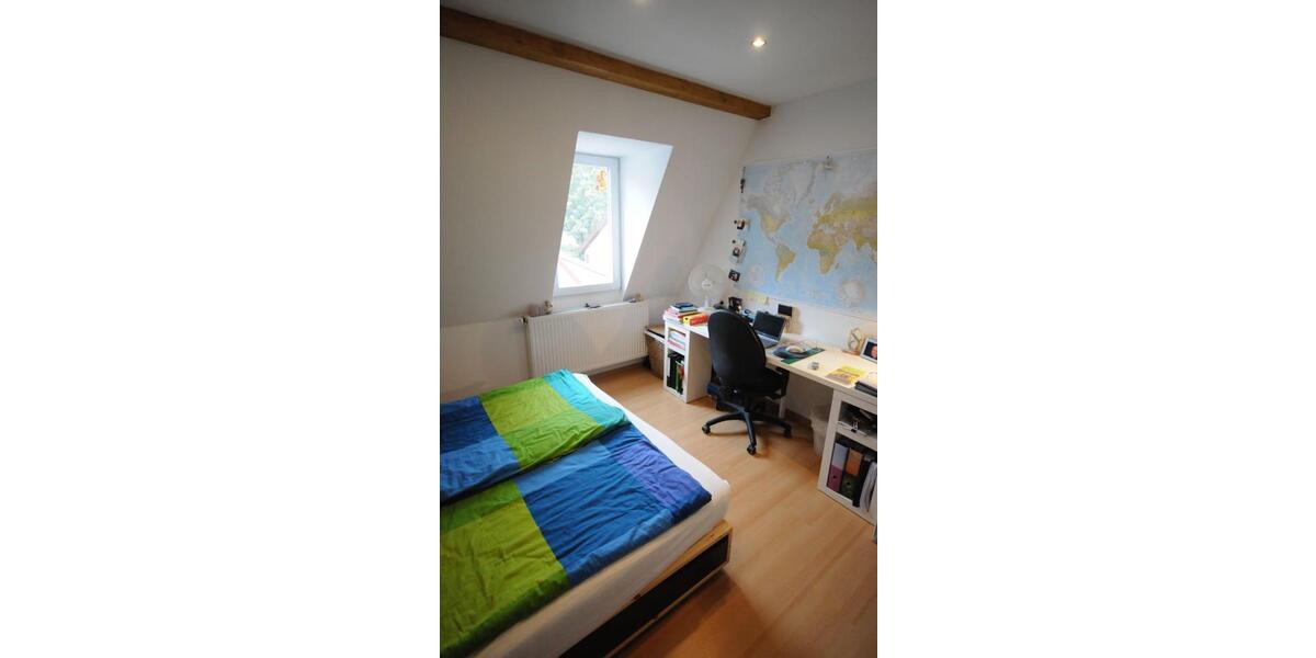 Dachgeschoßwohnung Stuttgart Stuttgart-Süd - 2 Zimmer, 40 m&sup2;, 865&euro; | Angebot:24600187