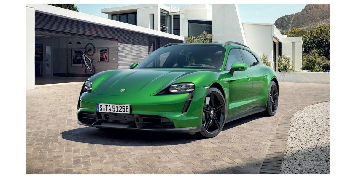 Porsche Taycan 2.900 km 104.300 € Filderstadt 70794