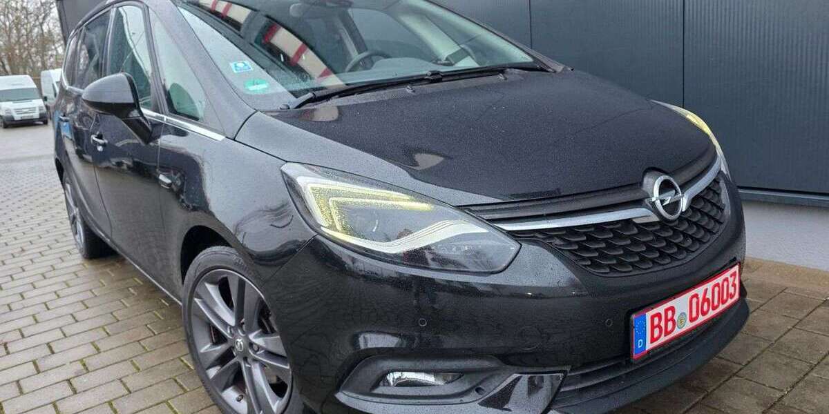 Opel Zafira 92.000 km 15.990 € Holzgerlingen 71088