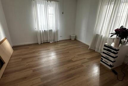 Wohnung Stuttgart Neuwirtshaus - 3 Zimmer, 85 m&sup2;, 1.200&euro; | Angebot:25498321