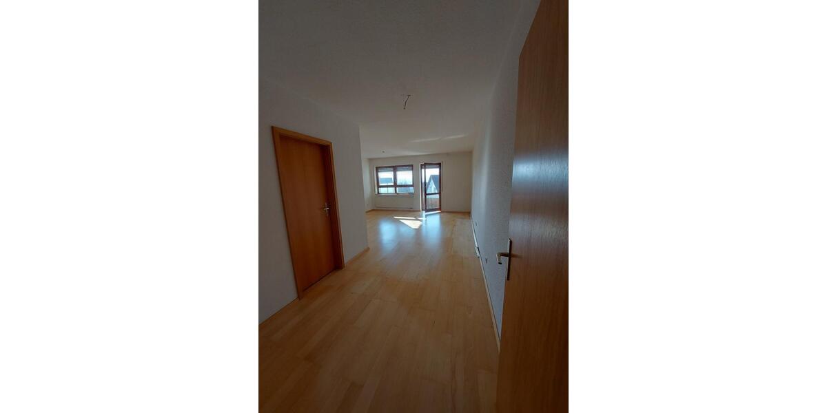 Erdgeschoßwohnung Ebersbach an der Fils - 3 Zimmer, 90 m&sup2;, 1.100&euro; | Angebot:26572385