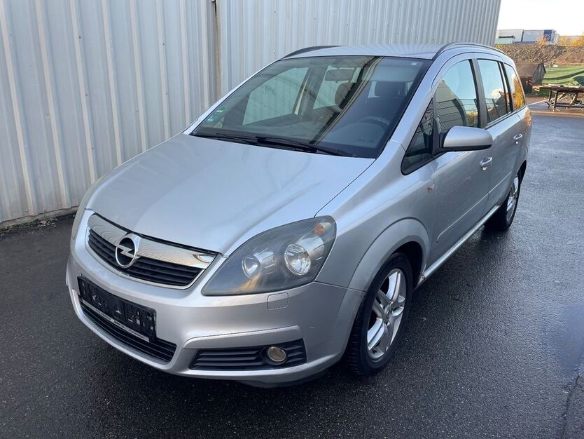 Opel Zafira 224.000 km 1.690 € Böblingen 71034