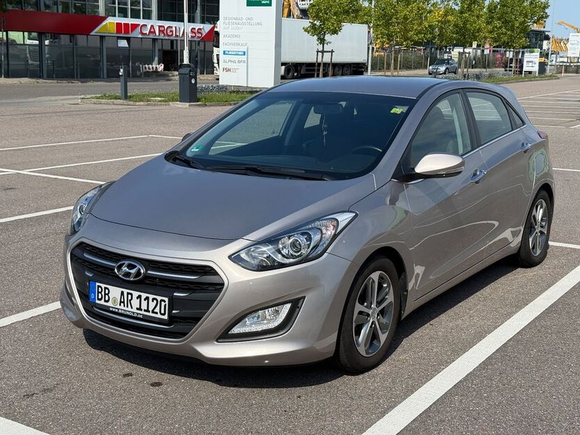 Hyundai i30 107.452 km 9.300 € Böblingen 71302