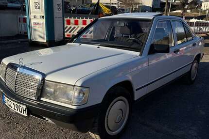 Mercedes-Benz 190 161.000 km 7.999 &euro; Stuttgart 70376