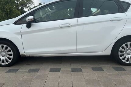 Ford Fiesta 244.444 km 2.800 &euro; Wendlingen am Neckar 73240