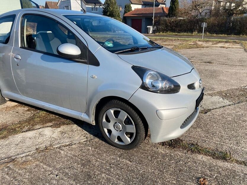 Aygo (X)