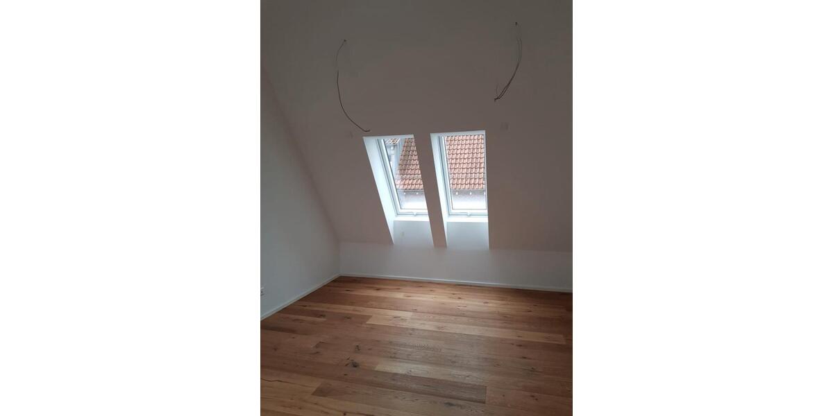 Maisonettenwohnung Schwieberdingen - 4 Zimmer, 140 m&sup2;, 1.899&euro; | Angebot:26105582