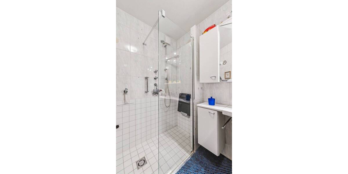 Mehrfamilienhaus, Wohnhaus Ludwigsburg Ost - 1 Zimmer, 303 m&sup2;, 1.150.000&euro; | Angebot:25958838