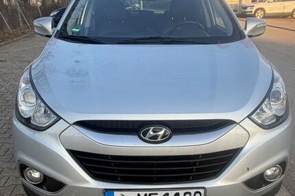 Hyundai ix35 152.000 km 9.800 &euro; Ludwigsburg 71634