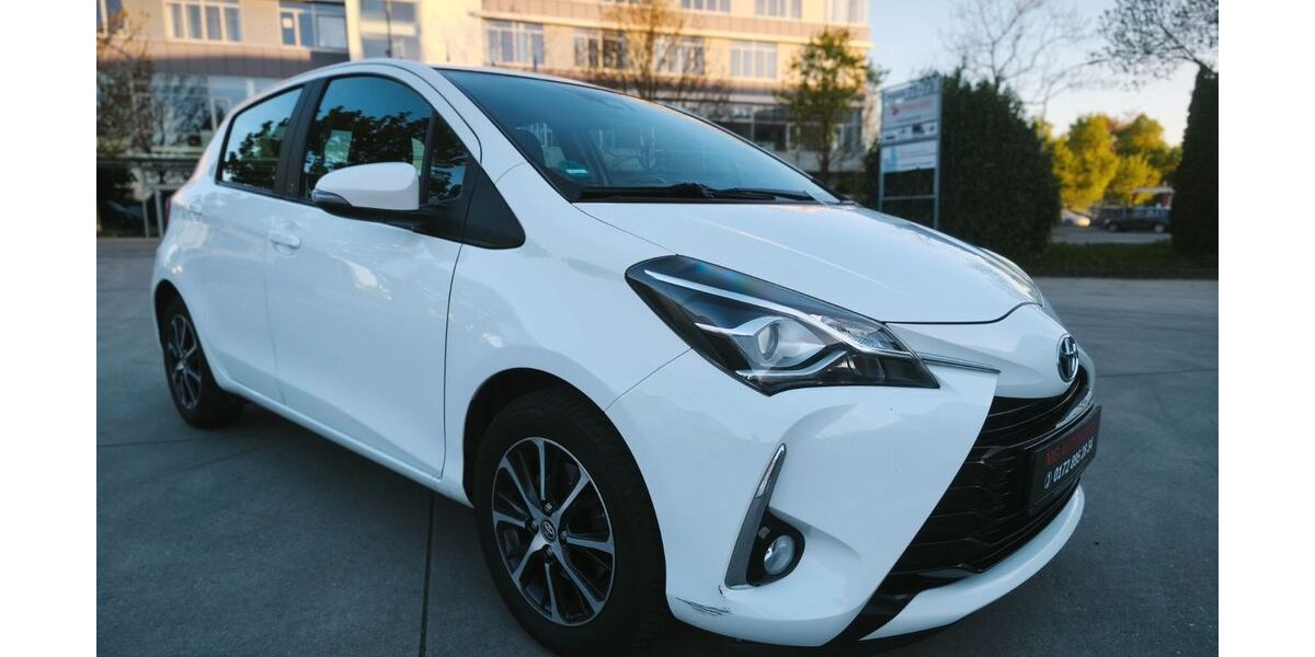Toyota Yaris 109.902 km 10.499 &euro; Fellbach 70736