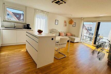 Wohnung Wolfschlugen - 4 Zimmer, 91 m&sup2;, 1.430&euro; | Angebot:26879407