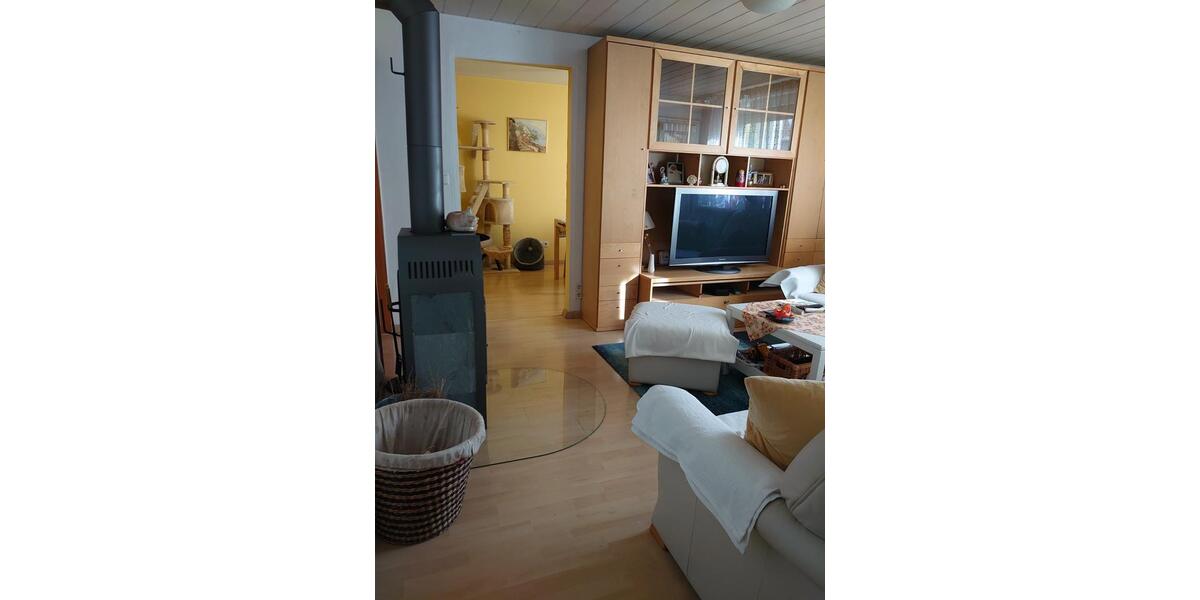 Erdgeschoßwohnung Leonberg - 6 Zimmer, 96 m&sup2;, 299.000&euro; | Angebot:25183448