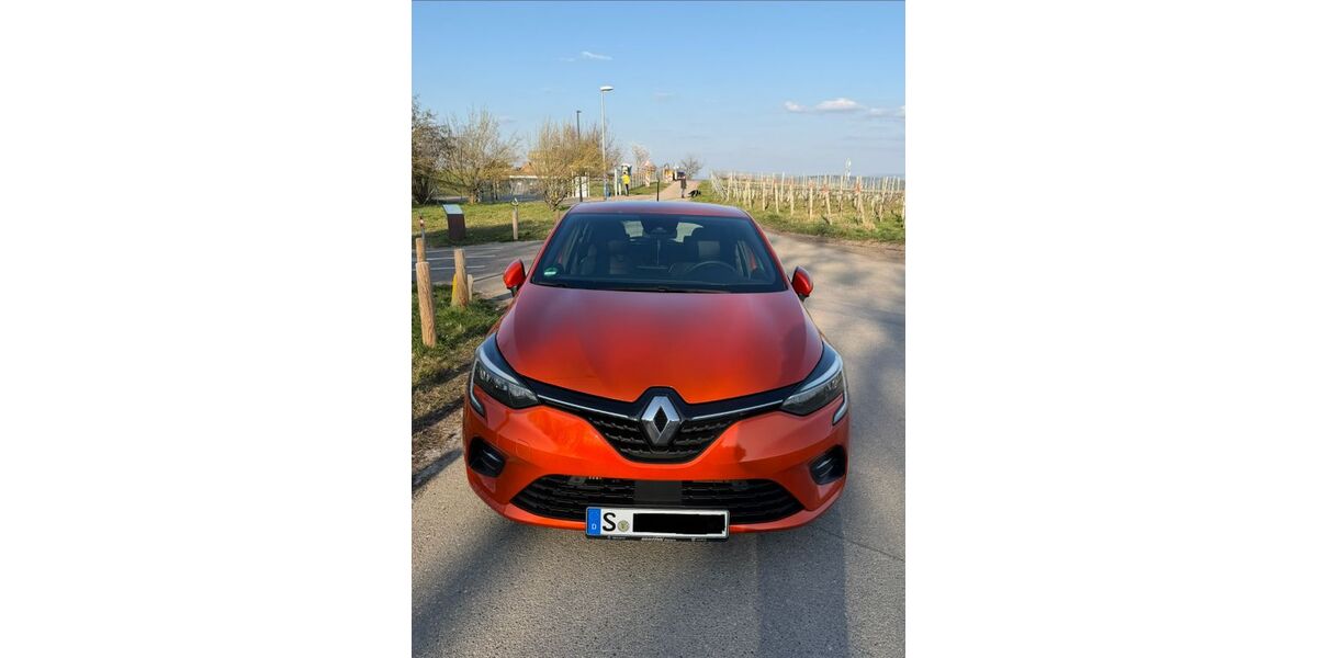 Renault Clio 69.000 km 13.600 &euro; Stuttgart 70435