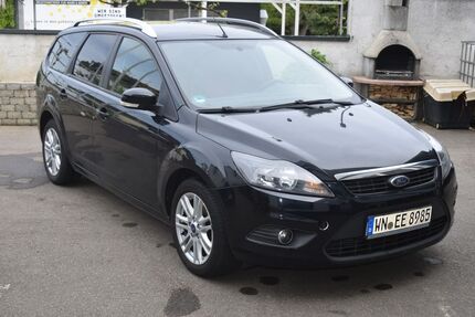 Ford Focus 141.488 km 3.399 &euro; Fellbach 70736