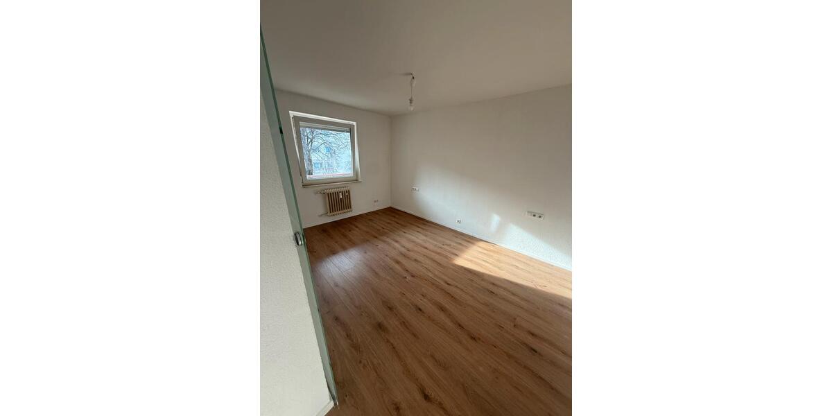 Etagenwohnung Esslingen am Neckar Brühl - 2.5 Zimmer, 55 m&sup2;, 1.050&euro; | Angebot:26300265