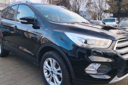 Ford Kuga 108.450 km 9.499 &euro; Fellbach 70736