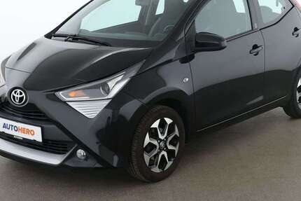 Toyota Aygo 28.163 km 13.880 &euro; Stuttgart 70195