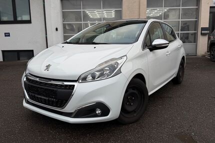 Peugeot 208 99.982 km 8.499 &euro; Bietigheim-Bissingen 74321
