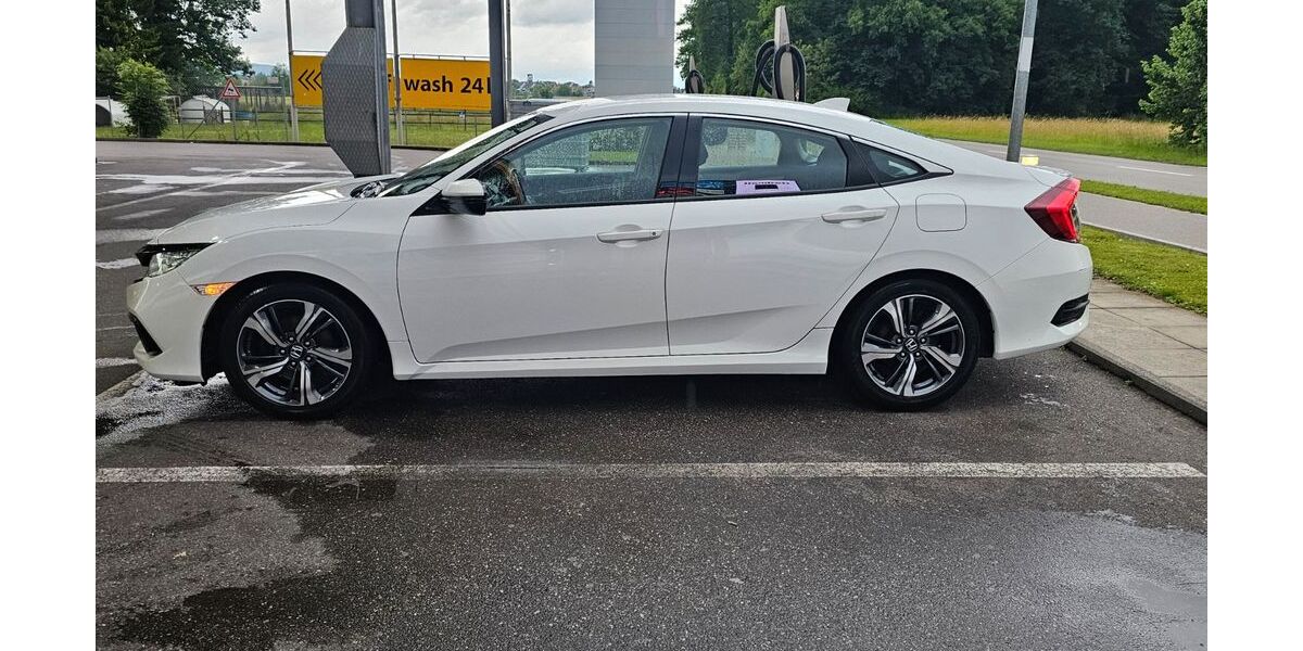 Honda Civic 120.200 km 17.000 € Stuttgart 70188