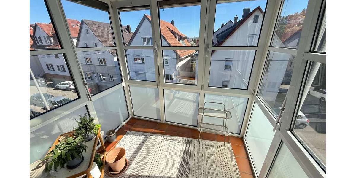 Etagenwohnung Stuttgart Hedelfingen - 3.5 Zimmer, 92 m&sup2;, 1.175&euro; | Angebot:26303893