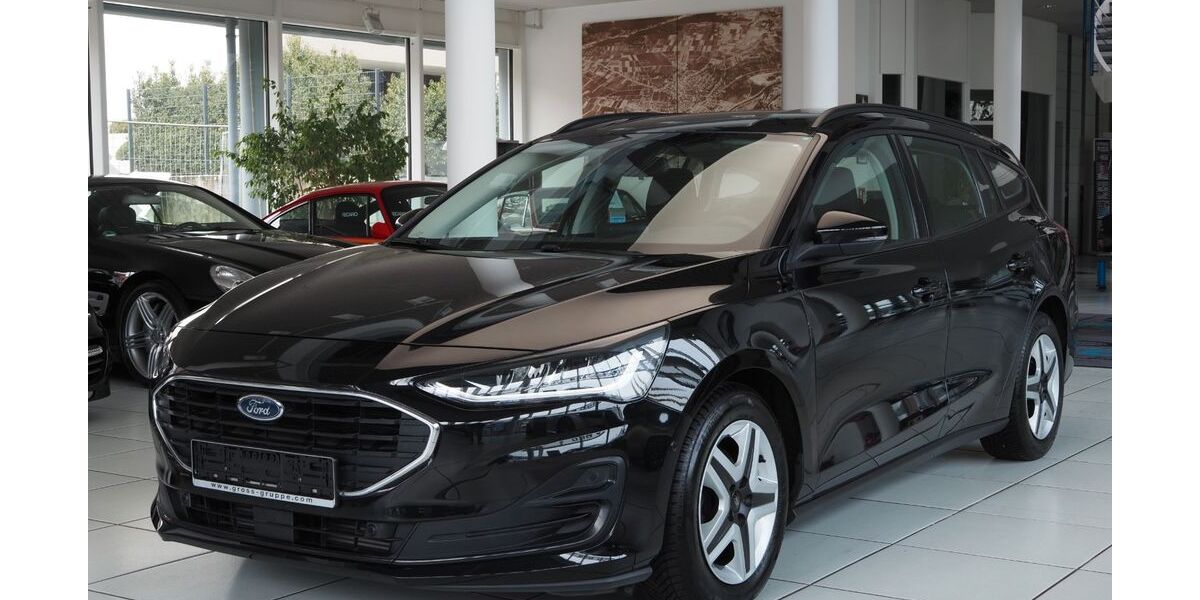 Ford Focus 43.110 km 17.990 &euro; Köngen 73257