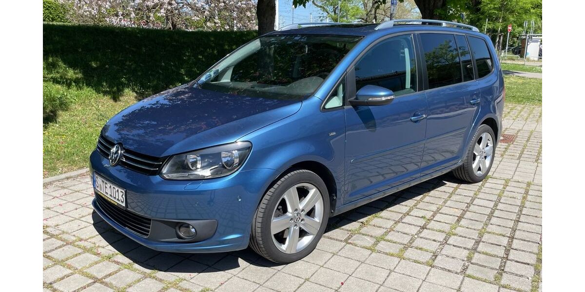 VW Touran 135.000 km 10.500 &euro; Stuttgart 70190