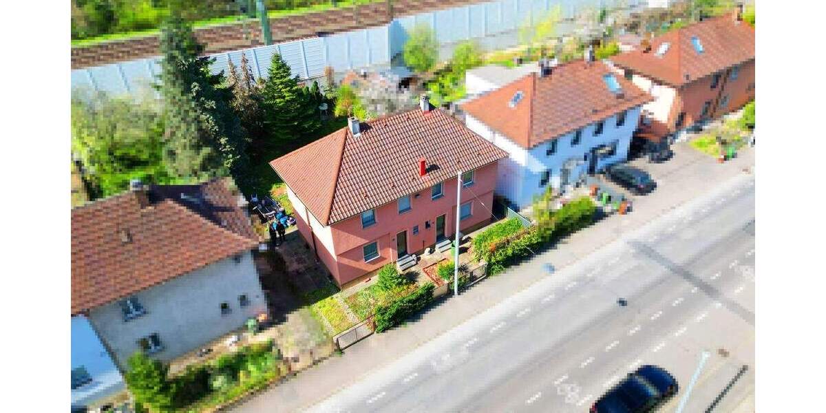 Mehrfamilienhaus, Wohnhaus Stuttgart Obertürkheim - 8 Zimmer, 130 m&sup2;, 460.000&euro; | Angebot:24140632