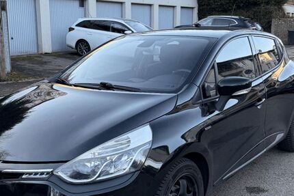 Renault Clio 125.000 km 6.800 &euro; Esslingen am Neckar 73732