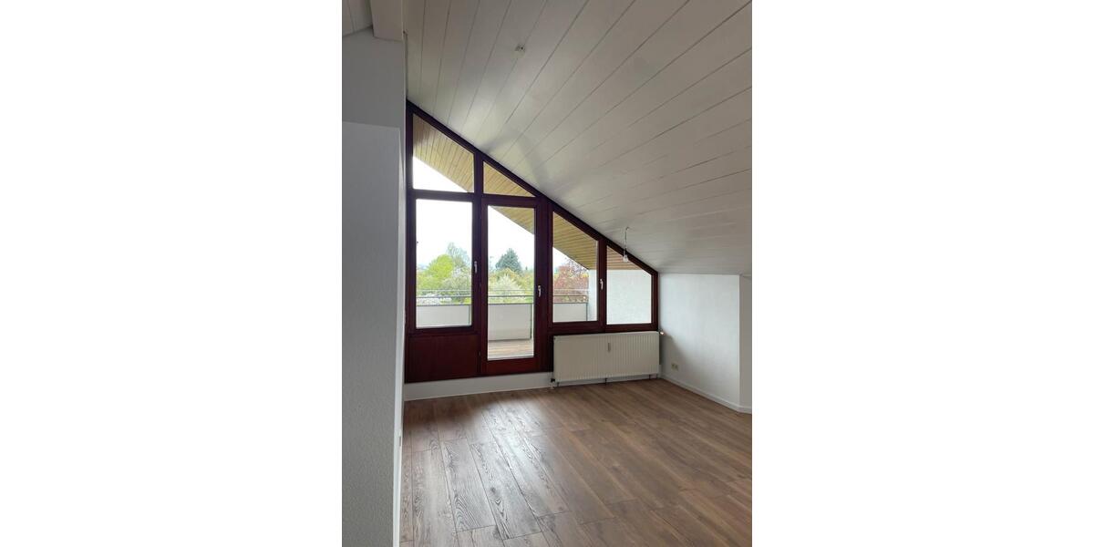 Dachgeschoßwohnung Esslingen am Neckar - 2 Zimmer, 56 m&sup2;, 1.030&euro; | Angebot:26271080
