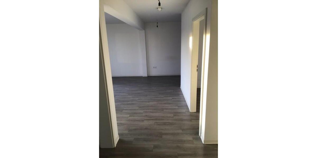 Dachgeschoßwohnung Kornwestheim - 3 Zimmer, 71 m&sup2;, 1.014&euro; | Angebot:25571636
