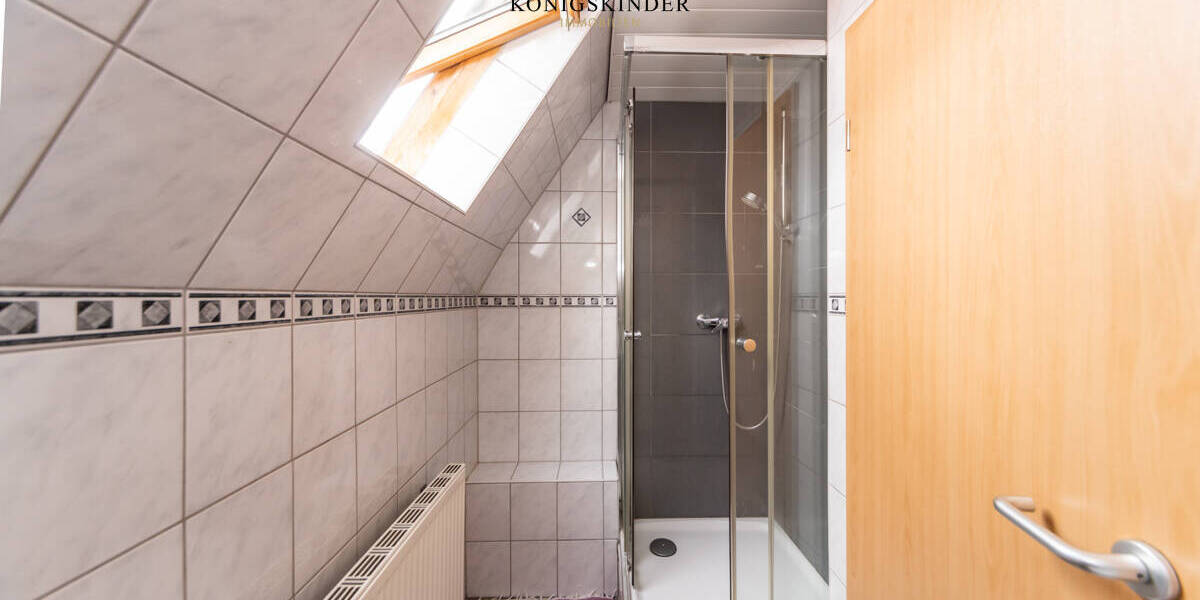 Mehrfamilienhaus, Wohnhaus Stuttgart / Zuffenhausen Zuffenhausen - 1 Zimmer, 330 m&sup2;, 1.299.000&euro; | Angebot:25683088