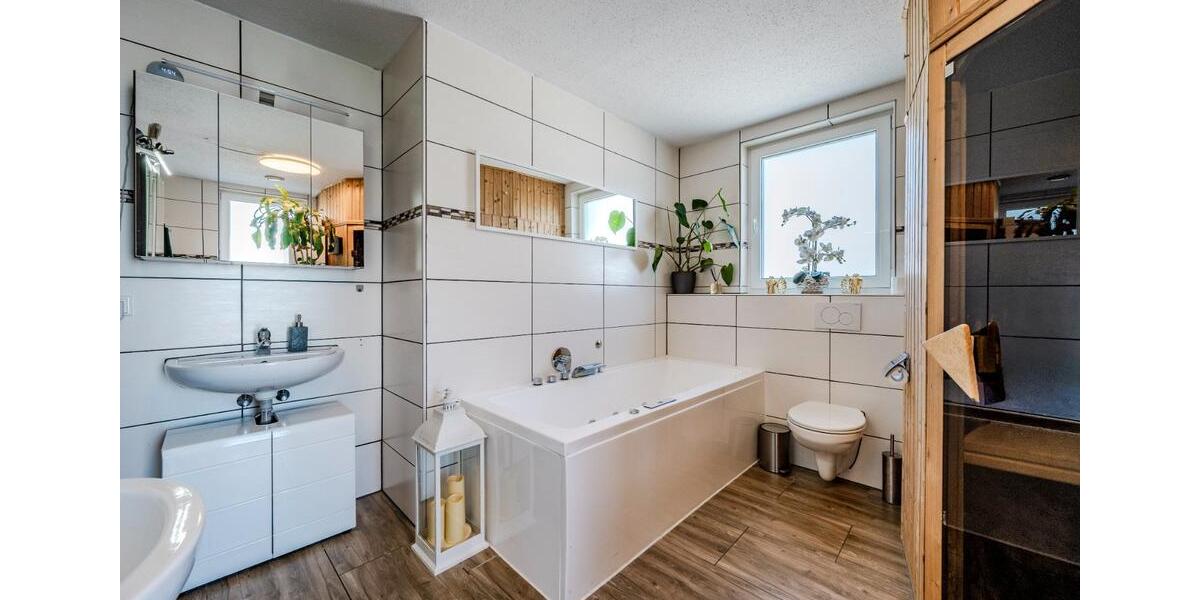 Erdgeschoßwohnung Weil der Stadt - 5 Zimmer, 131 m&sup2;, 432.500&euro; | Angebot:26768592