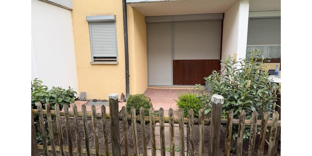 Erdgeschoßwohnung Esslingen am Neckar - 2 Zimmer, 53 m&sup2;, 850&euro; | Angebot:26301447
