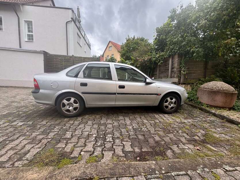 Opel Vectra 148.000 km 600 € Ludwigsburg 71636