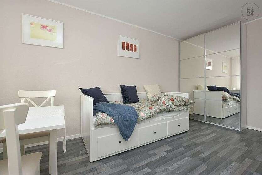 Wohnung zum Mieten in Stuttgart 1.090 € 27 m²