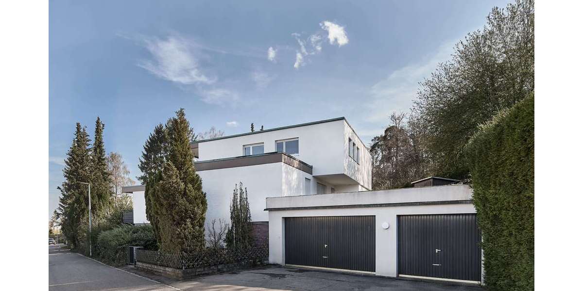 Einfamilienhaus Stuttgart Vaihingen - 9.5 Zimmer, 305 m&sup2;, 1.350.000&euro; | Angebot:25287554