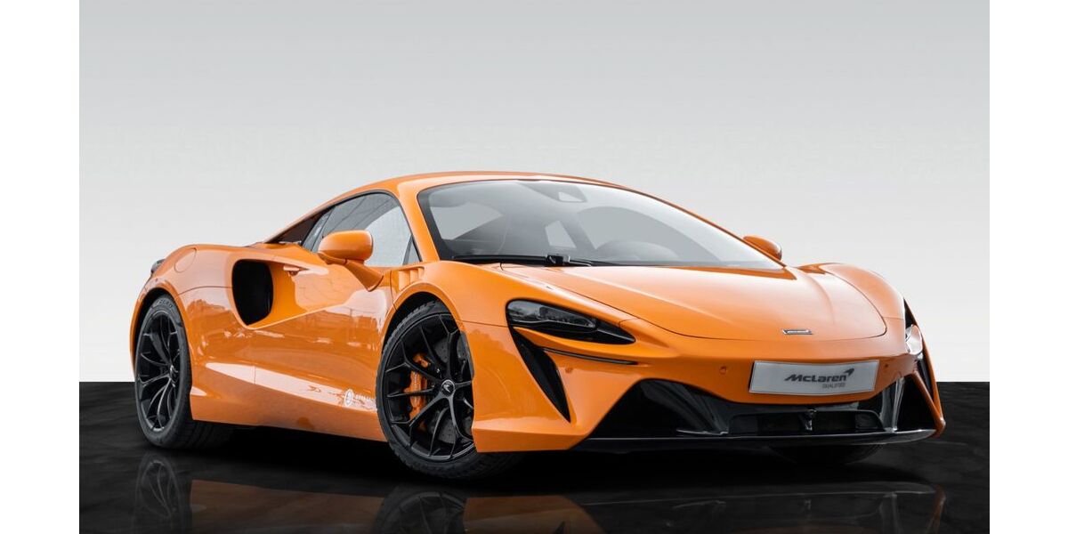 McLaren Artura 26.900 km 209.700 &euro; Böblingen 71034