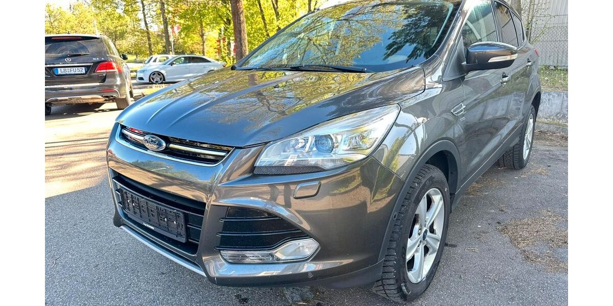 Ford Kuga 113.000 km 11.590 &euro; Remseck am Neckar 71686