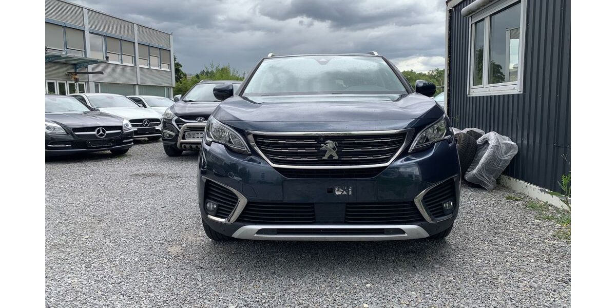 Peugeot 5008 147.050 km 11.999 &euro; Sindelfingen 71069