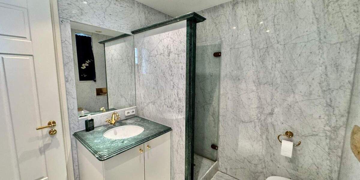 Etagenwohnung Stuttgart Mitte - 5 Zimmer, 130 m&sup2;, 2.340&euro; | Angebot:24453424