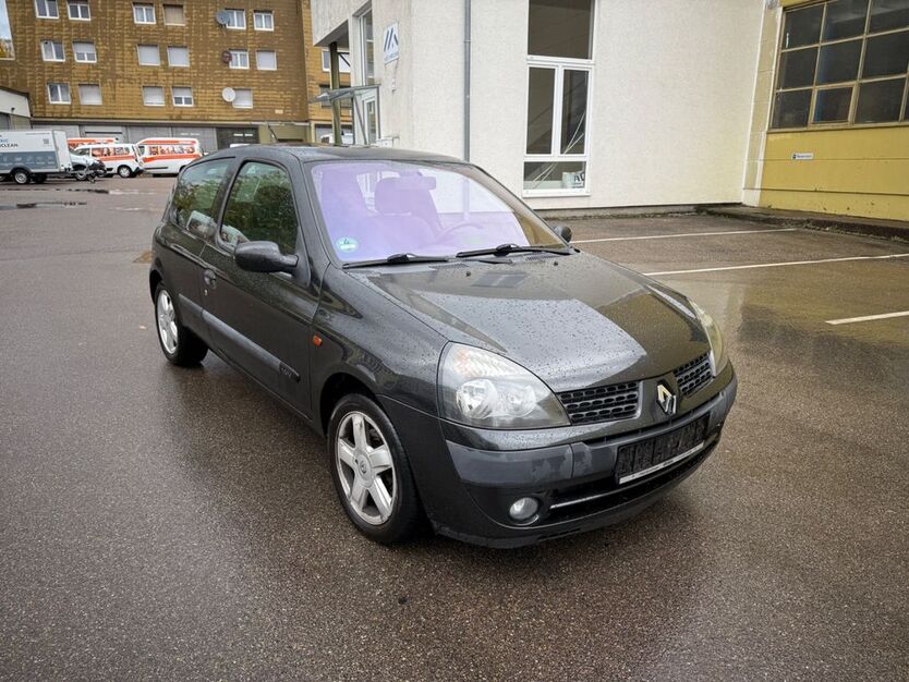 Renault Clio 156.000 km 900 € Möglingen 71696