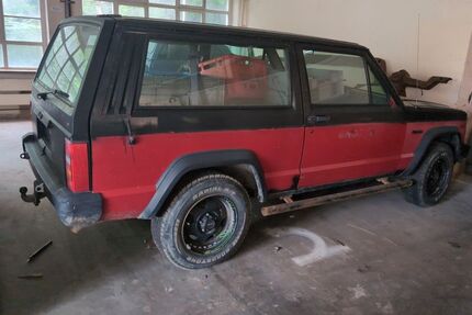 Jeep Cherokee 99.999 km 2.500 € Wimsheim 71299